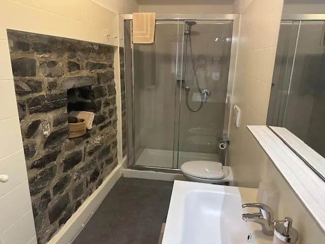 Semesterbostad Modern Comfort In Old Town Como